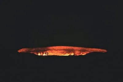 Il presidente del Turkmenistan ha deciso di sigillare il famoso sito noto come “Le porte dell'inferno”, il cui fuoco arde da più di 50 anni